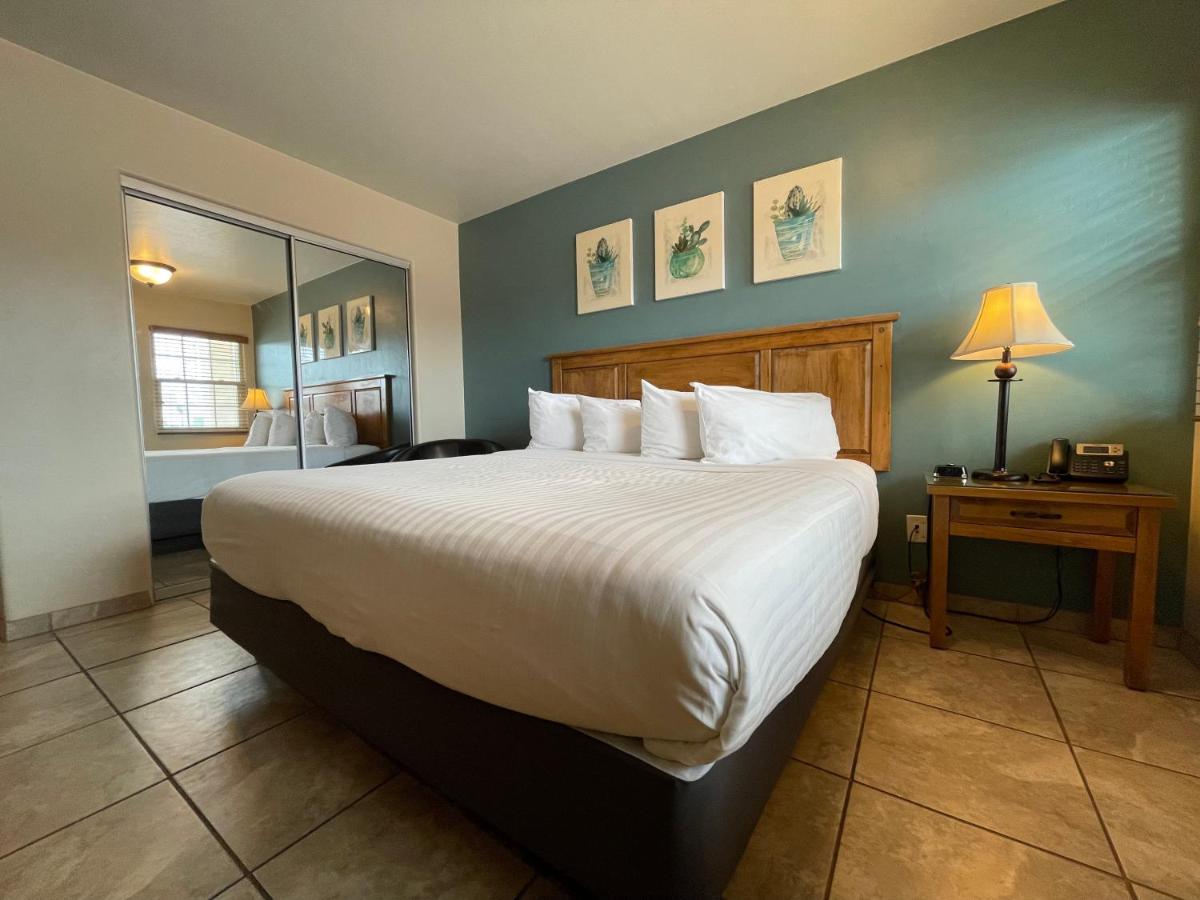 Arizona Sunset Inn & Suites Willcox Exterior photo