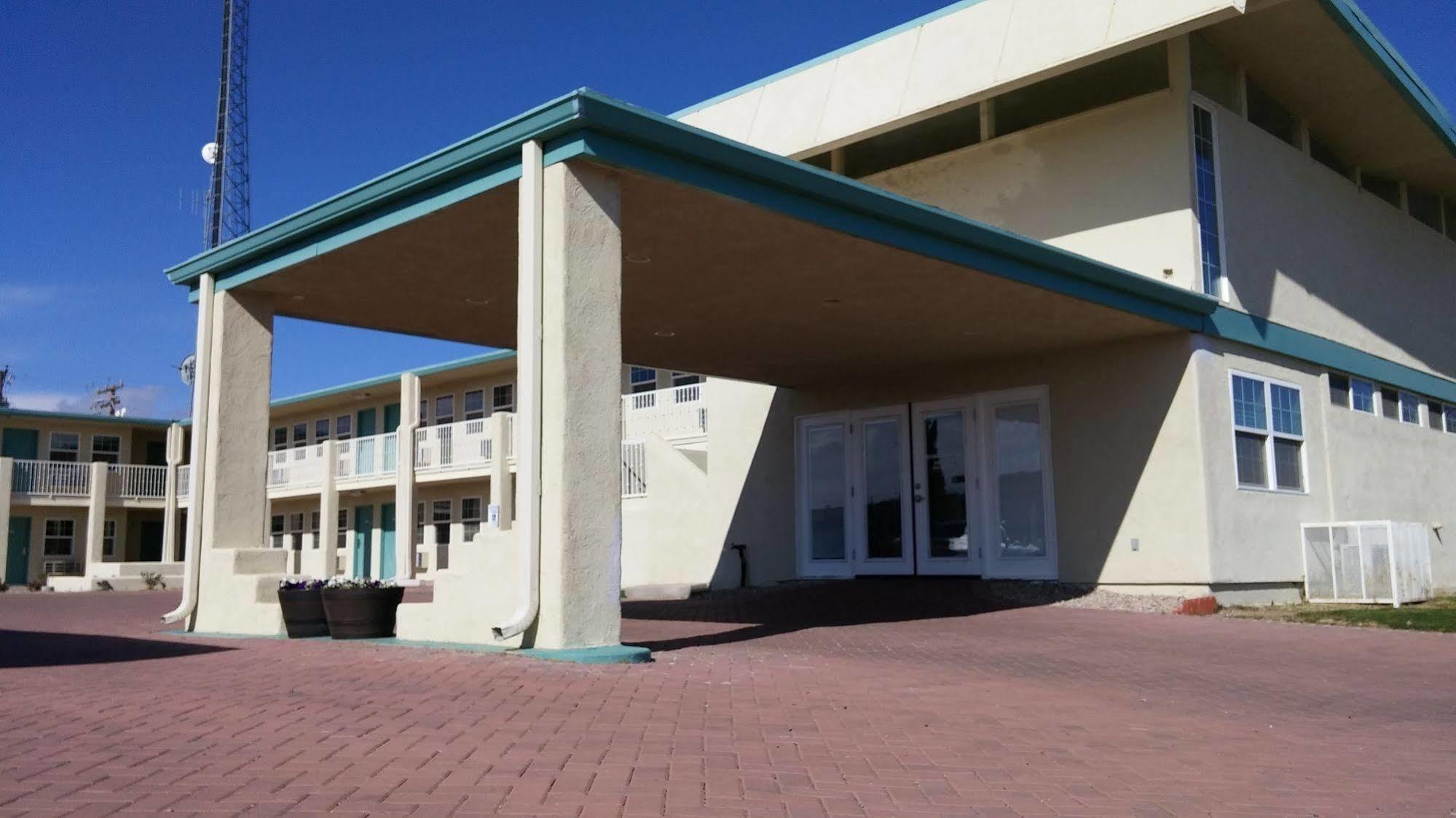 Arizona Sunset Inn & Suites Willcox Exterior photo