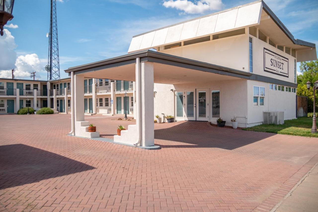 Arizona Sunset Inn & Suites Willcox Exterior photo